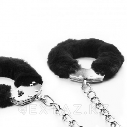 Оковы для ног с мехом FETISH PLEASURE черные в Казахстане, интернет-аптека Aurma.kz